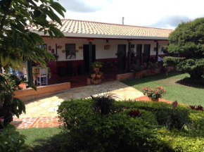  Villa Liliana Lodge Mesa de los Santos  Лос Сантос
